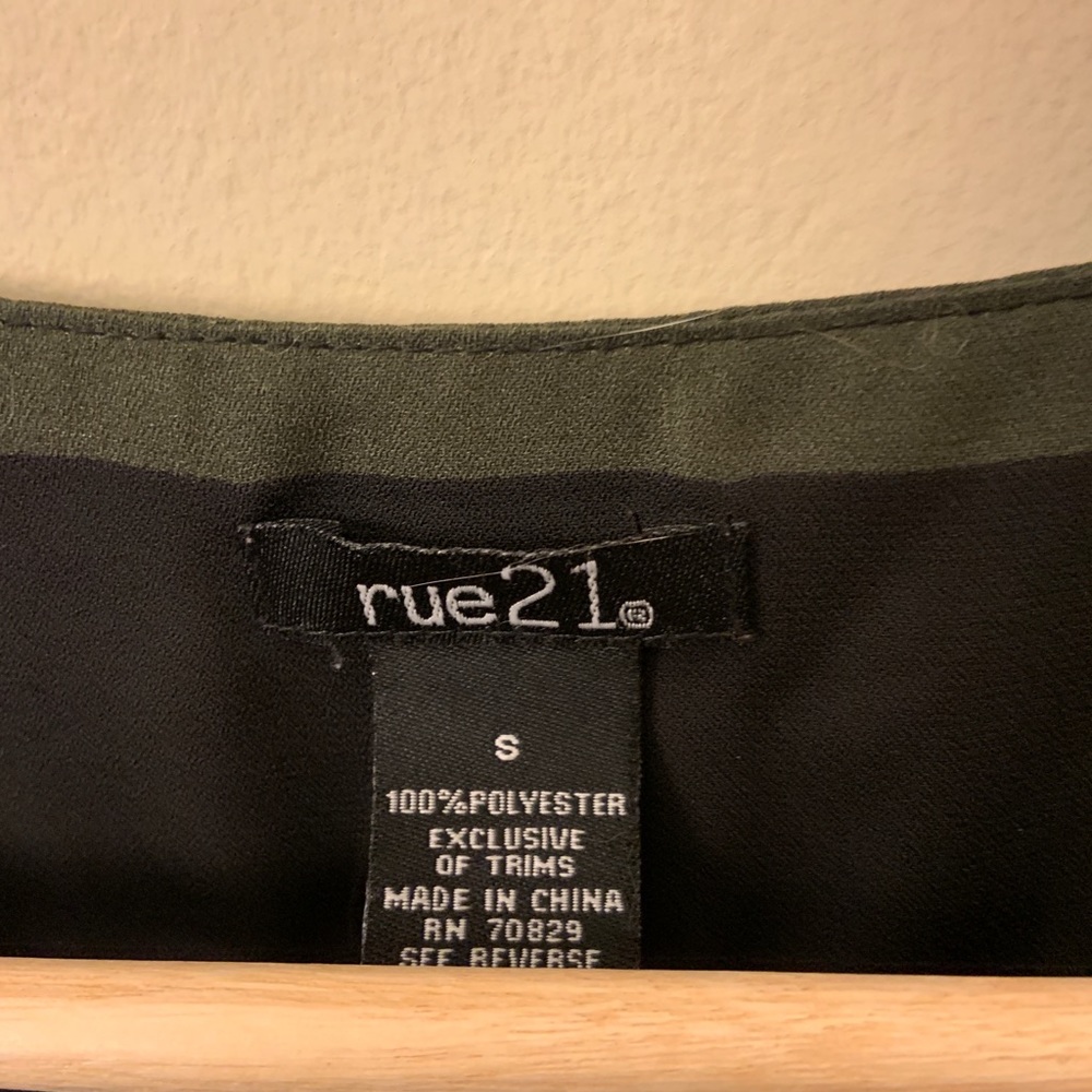 Tunic - Picture 2 of 2